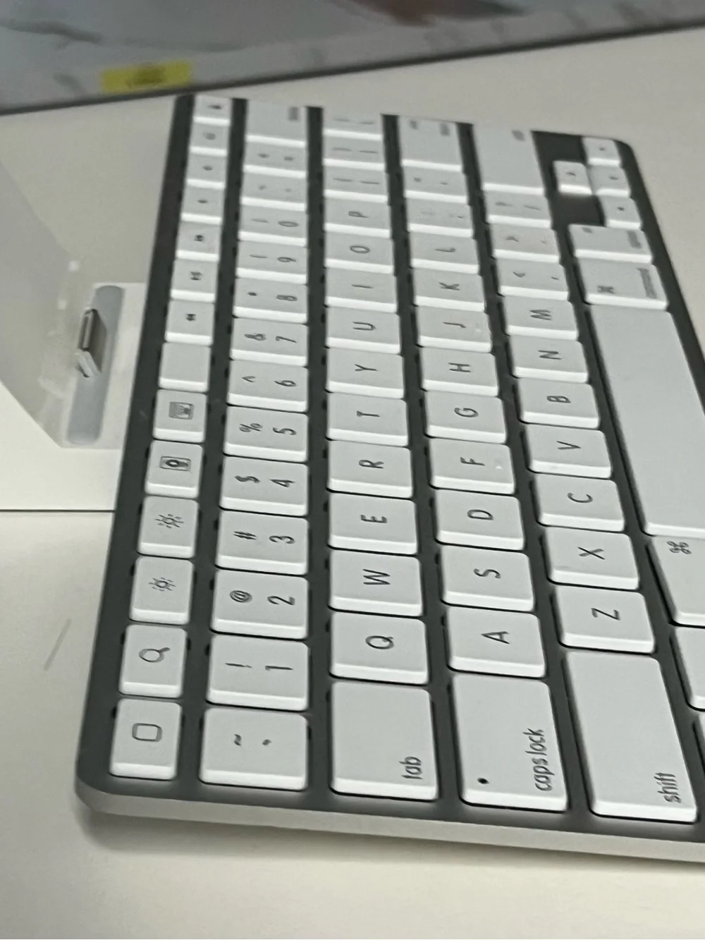 Apple keyboard dock A1359 - iPad/phone